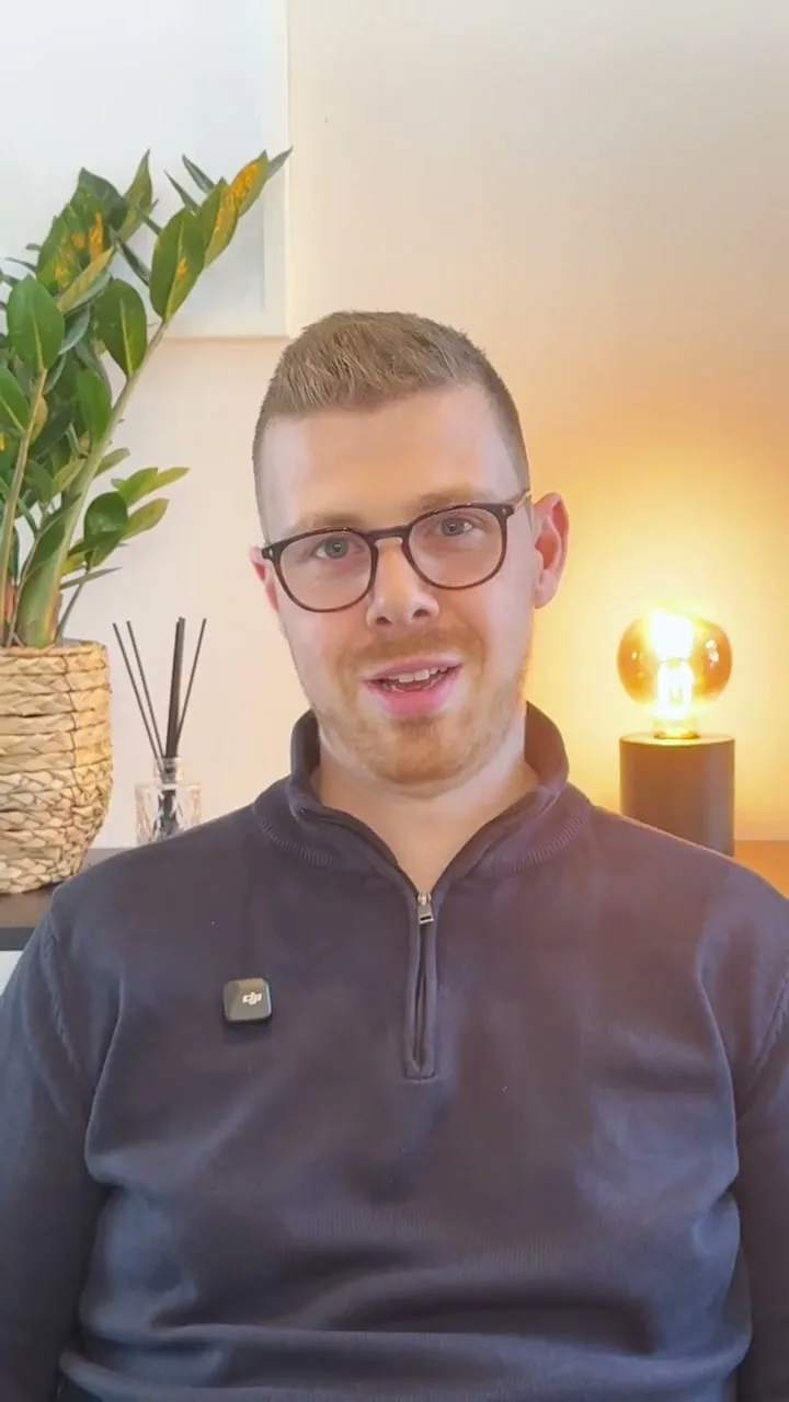 Kevin Schweißguth im Gespräch zum kostenfreien Vertrags-Check